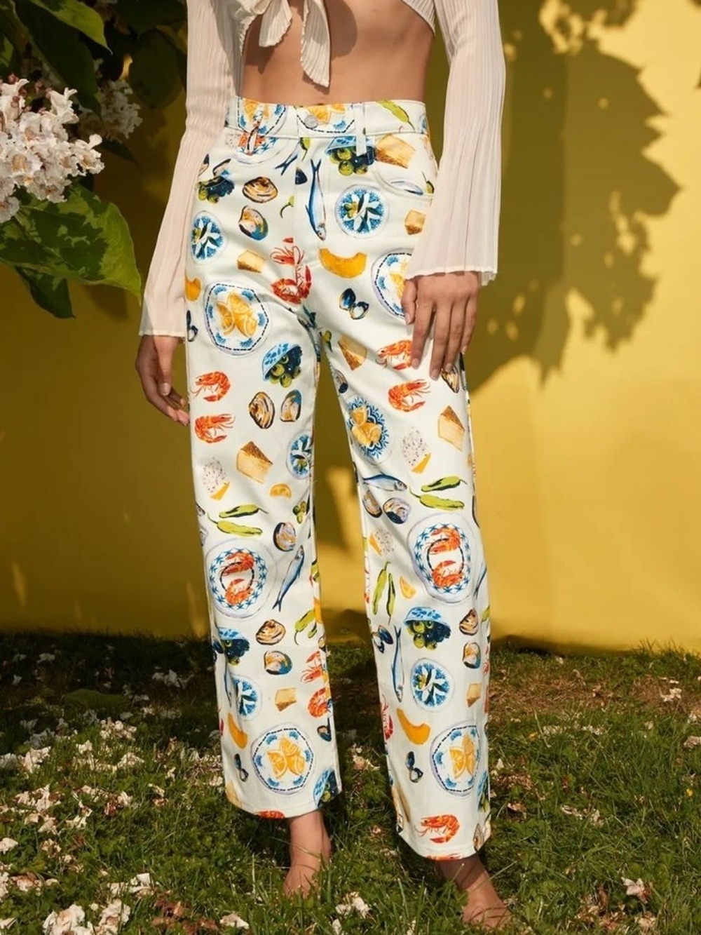 NWOT Lisa Says Gah Cream Printed Pants with Multicolor Seafood Tapas Motif Sz 8 - Picture 4 of 12